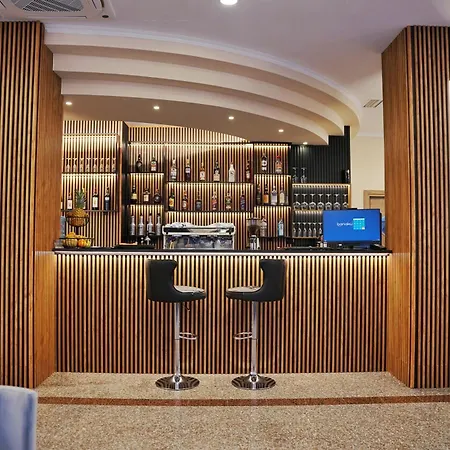 Lumera Hotel 5*
