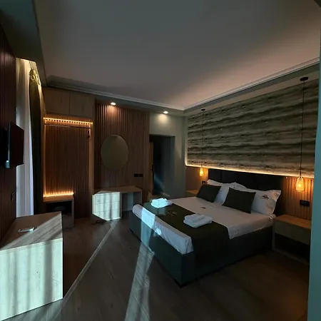 Lumera Hotel 5*