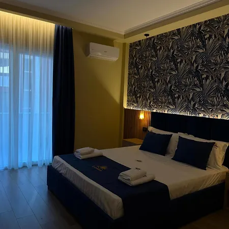 Lumera Hotel